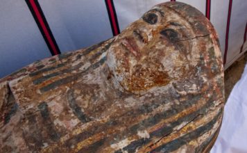 DESCUBREN INCREÍBLES TESOROS DE MÁS DE 3 MIL AÑOS EN EL ANTIGUO EGIPTO