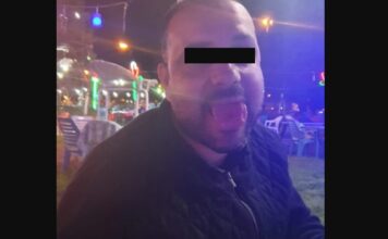 UN TRABAJADOR ES ACUSADO DE INTENTAR ASESINAR A SU JEFE AGREGANDO A SU BEBIDA SALIVA CON COVID-19