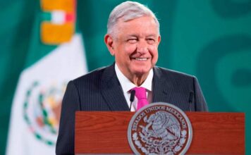 DE NIVEL LICENCIATURA HACIA ARRIBA, QUIENES MÁS APOYAN CAMPAÑAS EN MI CONTRA: AMLO