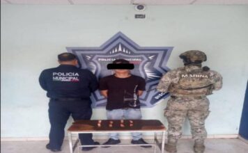 ATRAPAN POLICÍAS A SUJETO CON POSESIÓN DE DROGAS